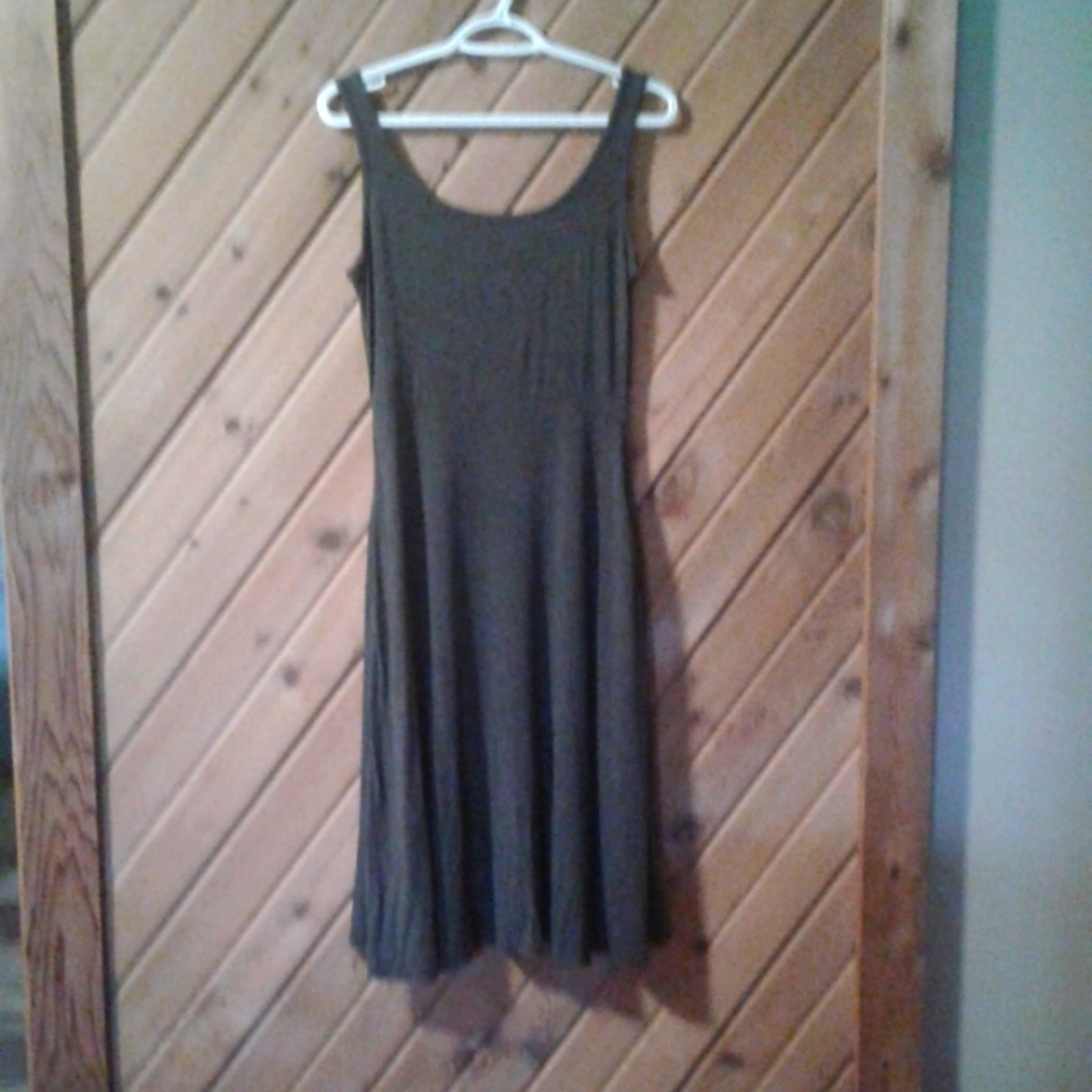 Charcoal gray sleeveless dress